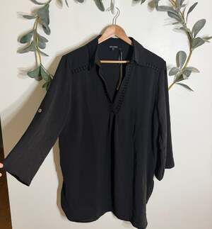 NWT Coco + Carmen Black Blouse